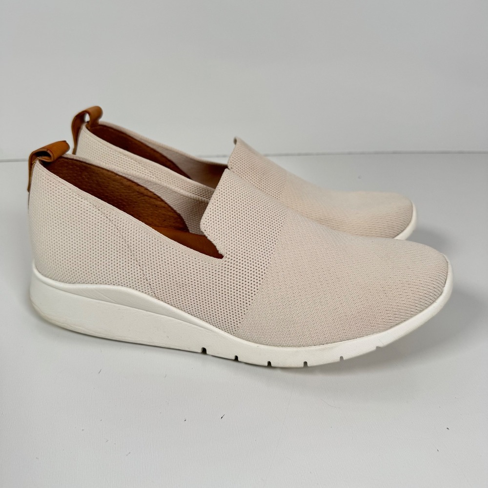 Gentle Souls Kenneth Cole Raina Lite Loafer Slip On Knit Beige Sneaker 8.5 Walk
